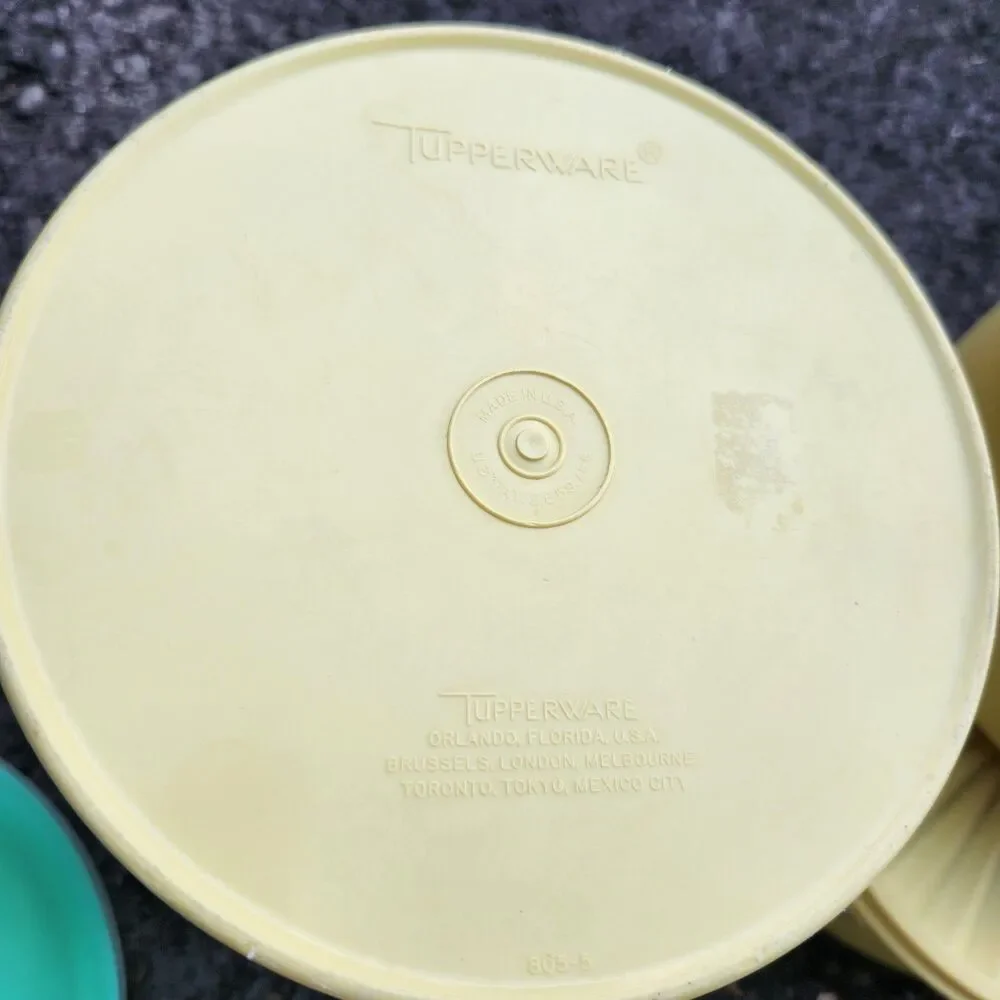 Vintage Tupperware Collection Crisp It , Servalier And Triple Sifter